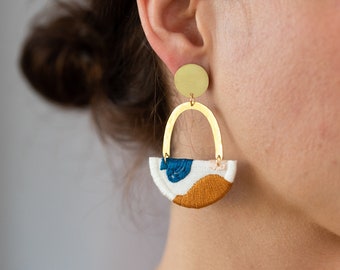 OLSEN earrings in Off White with Goldenrod and Blue