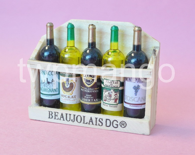 5 Miniature Wine Bottles Dollhouse Miniature Wine Case N161 Etsy