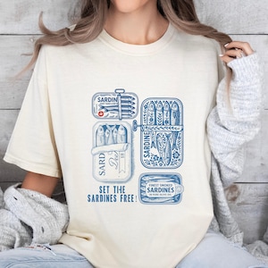 Comfort Colors Sardines Tin, La Dolce Vita T Shirt, Tinned Fish Shirt, coastal grandma, Vintage Sardine, Coastal Aesthetic, Travel Shirt