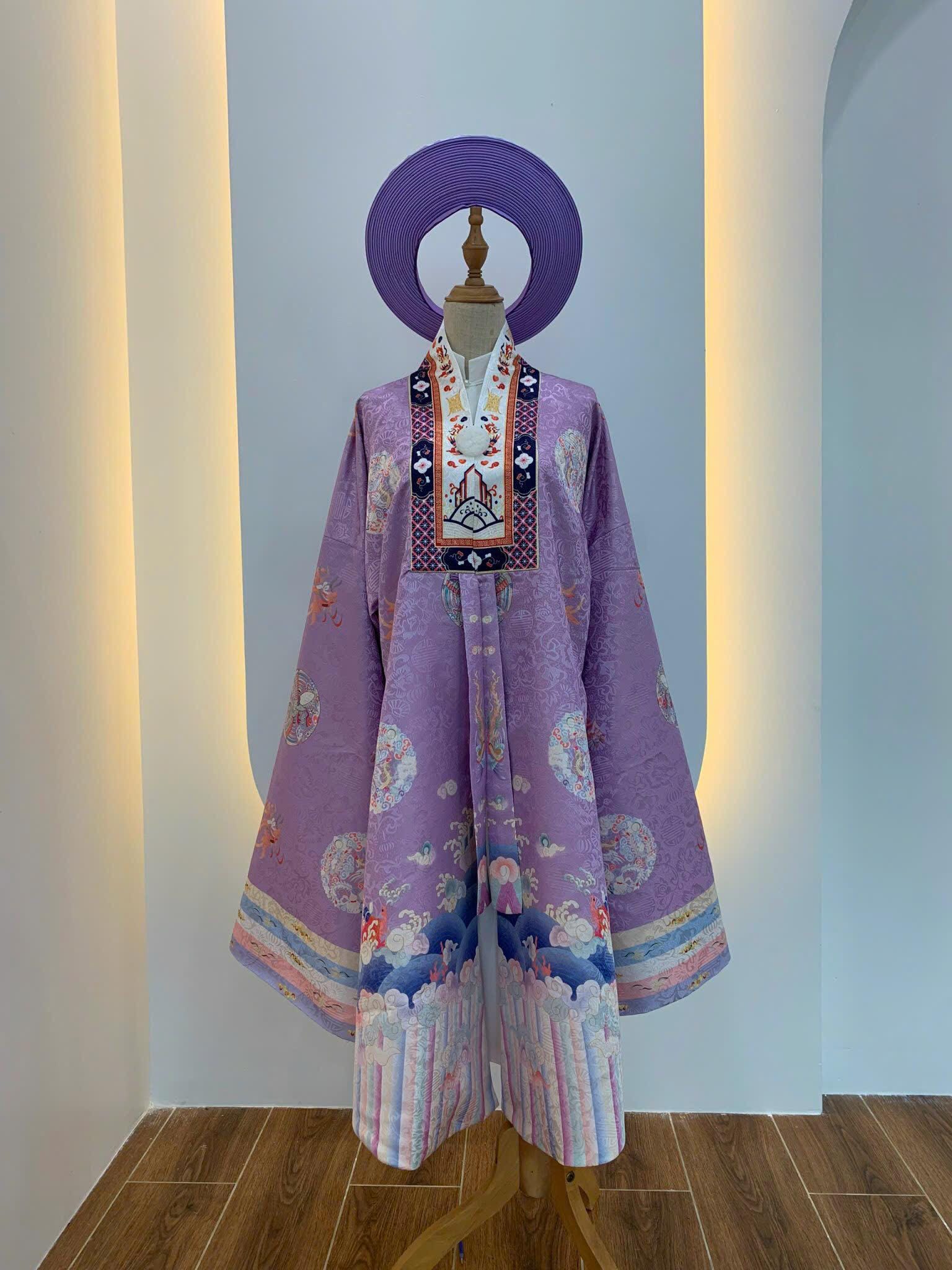 Fliederfarbenes Nhat Binh Set: Vietnamesin Ao Dai, Mấn Kopfschmuck, Plus Size