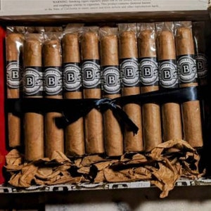 Wedding Cigar Bands - Custom Printed for you -  Cigar Labels for Wedding Cigar Bar - Classy Cigar Bands - your colors