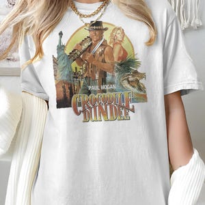 Crocodile Dundee V5 Natural T Shirt movie poster retro vintage Cotton Men&#39;s Women&#39;s gift present
