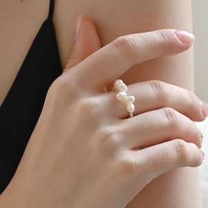 Real Baroque Freshwater Pearl Ring, 925 Silver Bead Elastic Stretchy Ring, Dainty Pearl Ring, Pearl Stackable Ring, Minimalist Pearl Jewelry