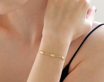 Gold Geometric Mother of Pearl Bracelet, Vintage Bezel Adjustable Chain Anklet, Golden Link Bracelet Jewelry for Her