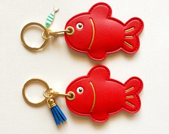 Red Fish AirTag Holder Keychain, Cute Ocean Colorful AirTag Case, Car Accessories For Women, Unique Birthday Gift for Her, Sister,Friends