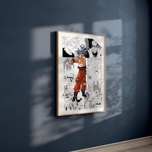 Puede incluir: Ilustraci&oacute;n en blanco y negro de estilo manga de un personaje con cabello blanco puntiagudo y un mono naranja. El personaje est&aacute; en una pose de lucha con los brazos extendidos. La ilustraci&oacute;n est&aacute; rodeada de otros personajes y paneles del manga.