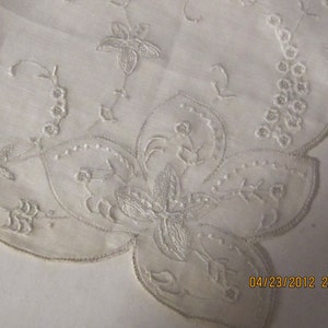 VINTAGE Hanky Handkerchief Embroidered Mother&#39;s Day