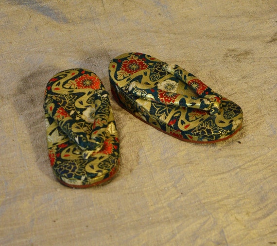 Japanese silk online slippers