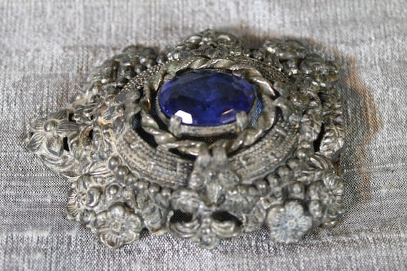Antique Victorian With Floral Glass Shawl Clip Brooch [A336