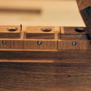 Handgefertigte Holzbox für Gewürze, Gewürze, Gewürze. Küchenartikel