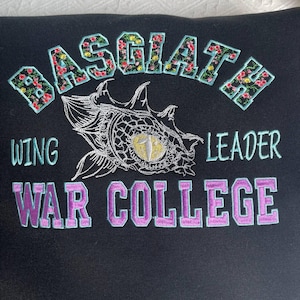 Embroidered Basgiath War College sweatshirt. Dragon Rider, Fourth Wing embroidered hoodie, booktok, bookish gifts