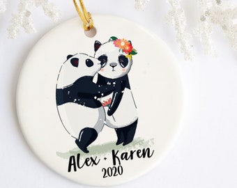 Ornement de Noël de couple panda, ornement de couple panda, notre premier ornement de Noël ensemble, cadeau de rencontre, cadeau de petit ami, cadeau de petite amie,