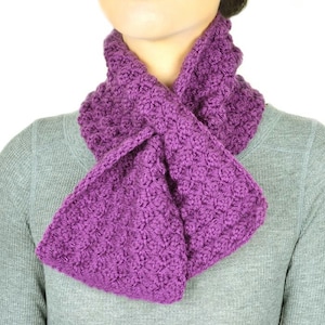 Cozy Keyhole Scarf - PDF Crochet Pattern - Instant Download