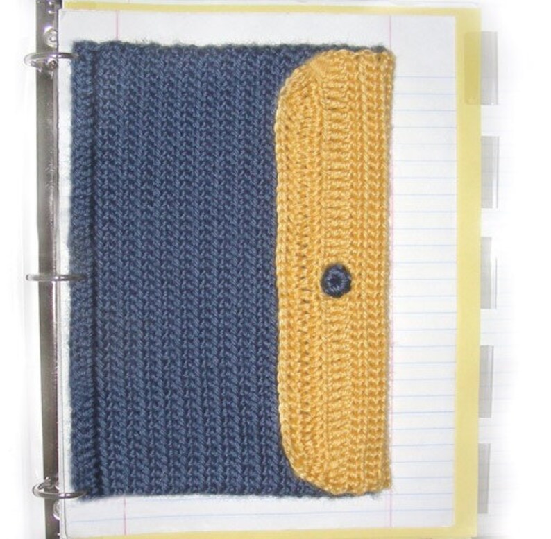 3 Ring Binder Pouch version 2 PDF Crochet Pattern Instant Download image 1