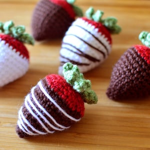 Chocolate Covered Strawberries - PDF Crochet Pattern - Instant Download