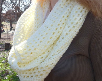 Vanilla Cream Infinity Scarf - PDF Crochet Pattern - Instant Download