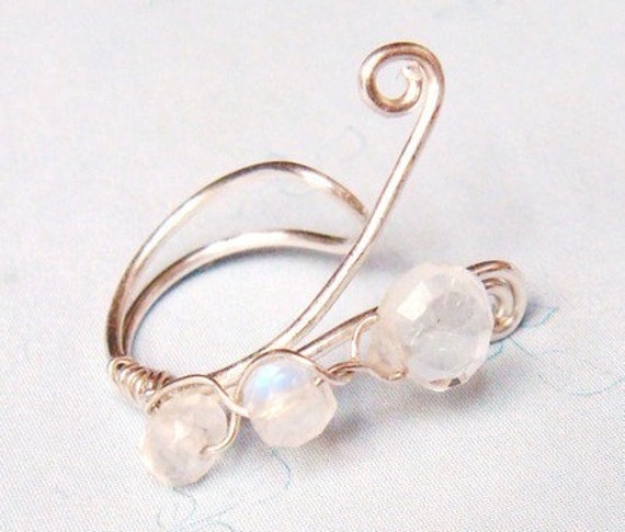 Silver Ear Cuff, Moonstone Ear Cuff, April Birthstone. Ear Wrap, Moonstone Jewelry, Sterling Silver Jewelry, Gemstone Ear Cuff