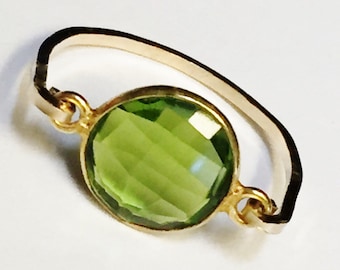 Anillo de peridoto, piedra de nacimiento de agosto, joyería de peridoto, anillo lleno de oro de 14 quilates, piedra hidráulica de peridoto, piedra de nacimiento de peridoto, anillo de oro, peridoto de oro