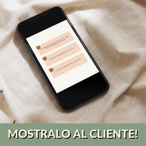 Pode incluir: Um smartphone que exibe uma lista de tr&ecirc;s marcadores em italiano. O texto diz: "Use pontos para incentivar as pessoas que querem ver o p&uacute;blico, colaborar com a vida, a qualidade e as estimativas", "Promova-se como generoso e pague por seus servi&ccedil;os", "Pague as contas em dia, simplifique a entrega do arquivo". O texto "MOSTALO AL CLIENTE!" &eacute; exibido na parte inferior da imagem.