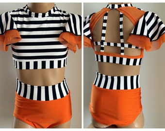 Costume de danse rayé personnalisé - Manches flottantes, tenue de performance en nylon et élasthanne