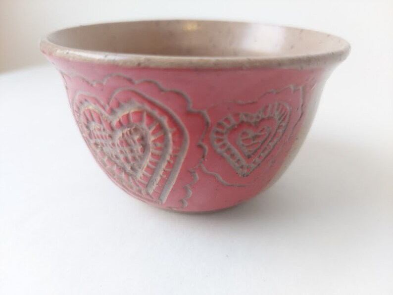 Small hand carved heart pottery bowls, various colors available image 7