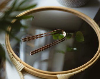 Copper tongue scraper