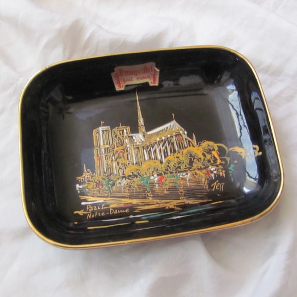 Emaux Art Fait Main By Tess // Ceramic Small Platter Bowl Painted Paris Notre Dame Scene // Creation Reservee