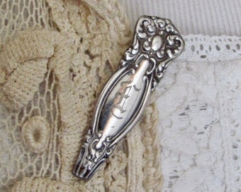 Fermacravatta in argento unico, fermaglio per sciarpa o maglione, argenteria antica vintage con monogramma E - 2,25" o 55 mm // Tanti tra cui scegliere!!!