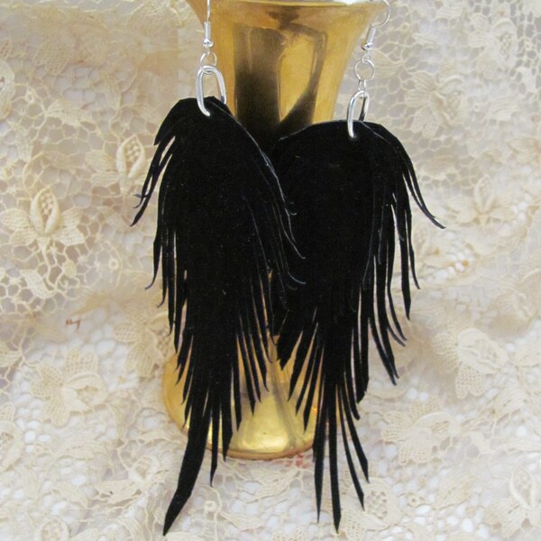 Earrings Beautiful Black Leather Suede Feather Earrings (#23G)