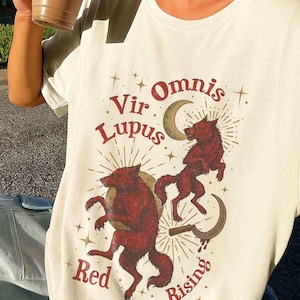 Red Rising Howler Heavy Metal Hail Libertas Reaper Omnis Vir Lupus Howler Vintage Book Tshirt, Comfort Colors shirt