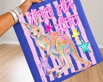 Canguro Toodaloo Png, Png de tendencia, Png preppy, Png femenino, Png de mamá, Png de primavera, Png de moda, Png caprichoso, Png de mujer, Png de Hoochie Coochie