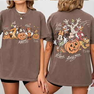 Retro Halloween PNG, Halloween Mickey und Freunde Shirt PNG, Familienurlaub PNG, Gruselige Saison Png, Retro Halloween Shirt Png, digitale Datei Bild 1