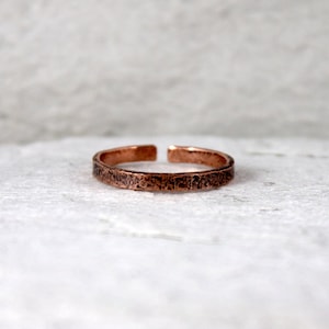 Irregular - size XS, S - unisex copper ring, adjustable metal ring for man and woman, minimalist Jewelry