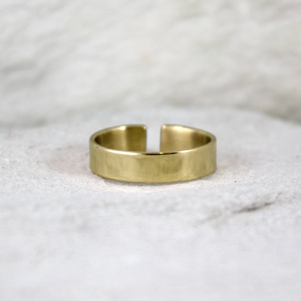 Plain - unisex brass ring, adjustable gold colored ring for man and woman, minimalist jewelry