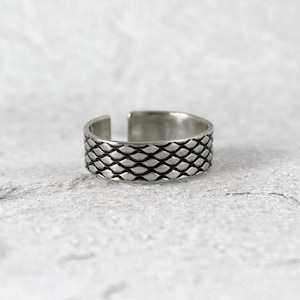 Fish scale - simple unisex silver ring, adjustable sterling silver ring for man and woman, minimalist jewelry
