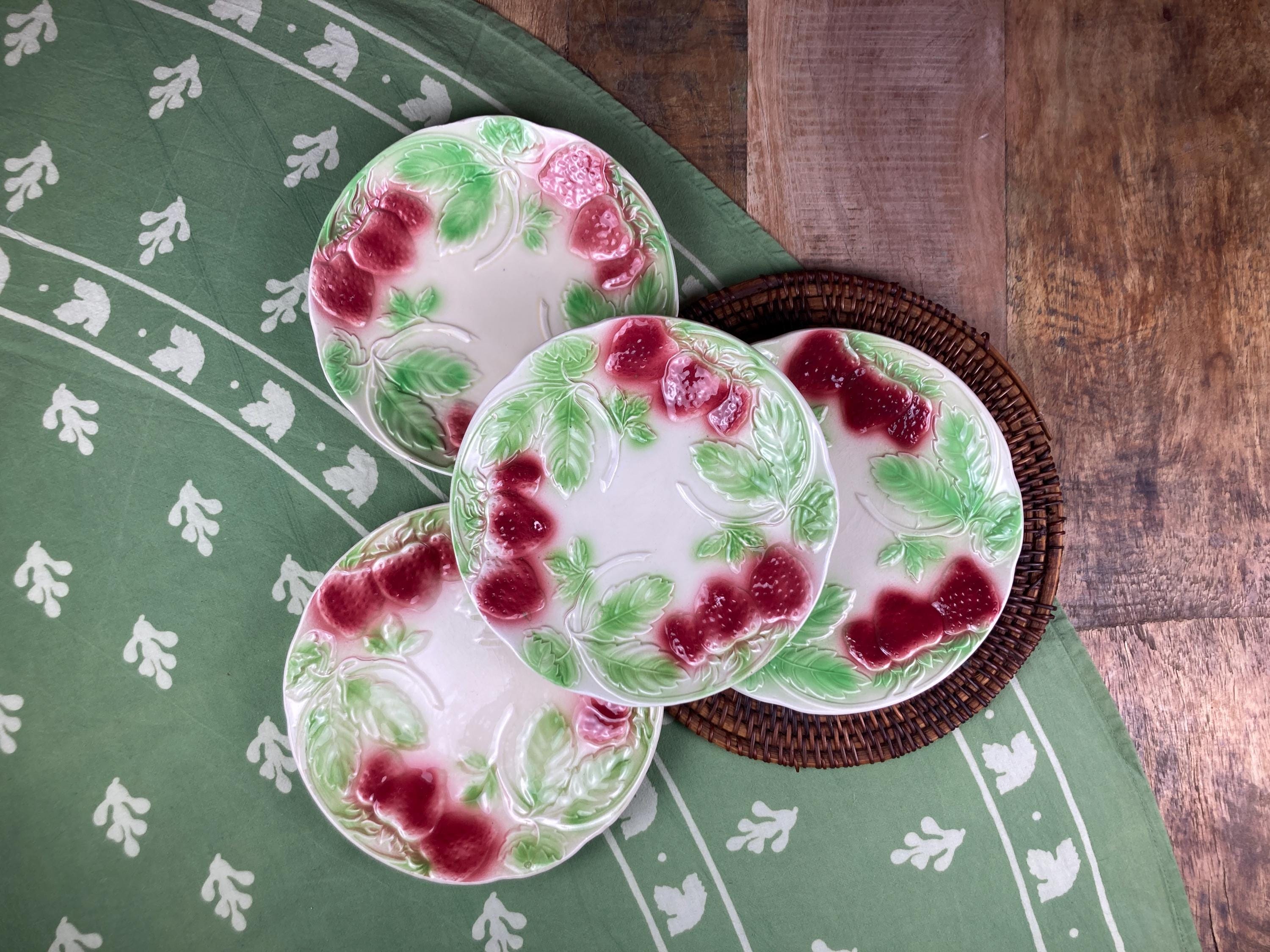 6 Assiettes creuses vintage dépareillées en porcelaine blanche, verte
