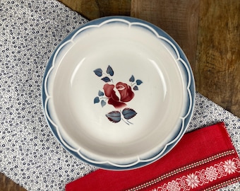 Plat de Service Ancien "Magali" de Digoin Sarreguemines, Terre de Fer, Céramique Vintage, Rose rouge