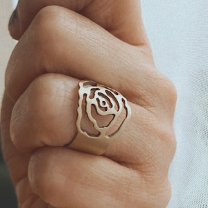 Alexis Rose Inspired Flower Ring Rose Ring Flower Ring in Brass or Sterling Silver Indie Style Ring Boho Ring Stylish Ring Rose image 1