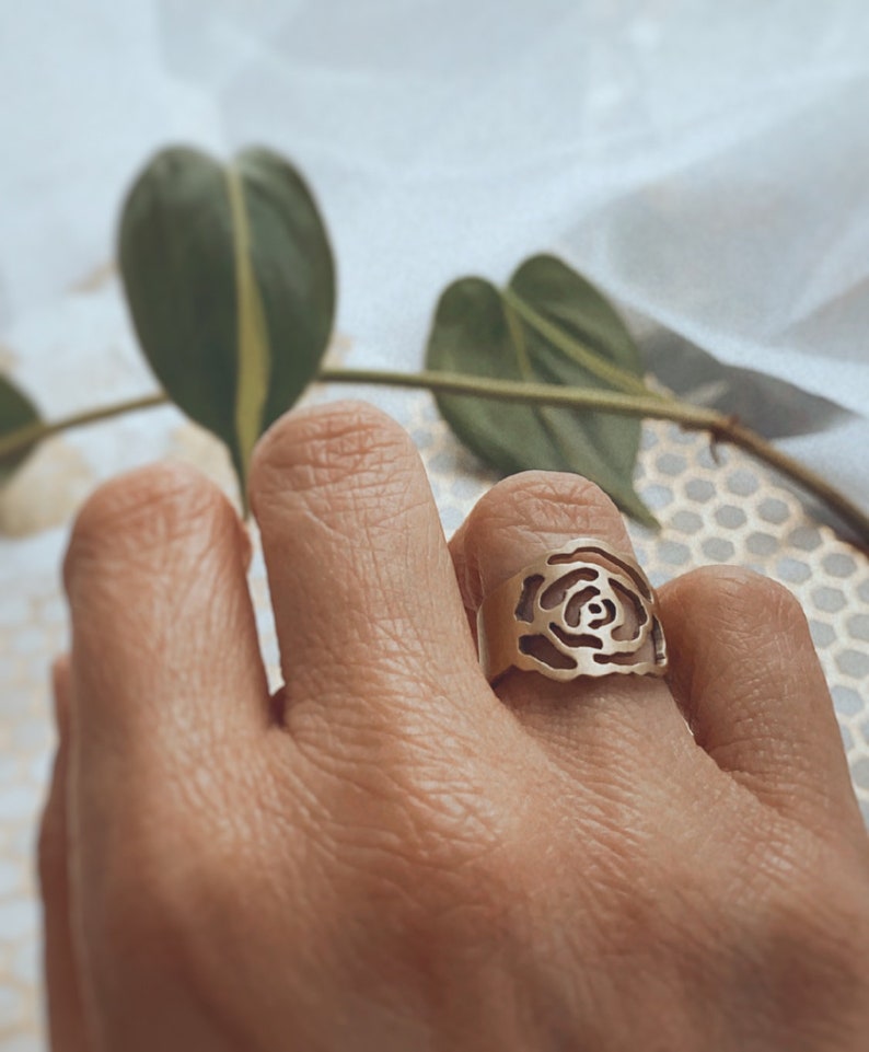 Alexis Rose Inspired Flower Ring Rose Ring Flower Ring in Brass or Sterling Silver Indie Style Ring Boho Ring Stylish Ring Rose image 2