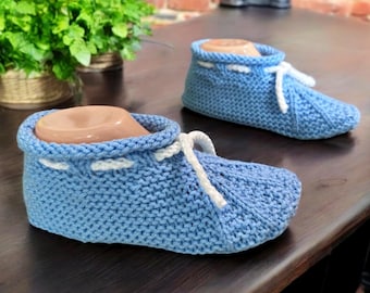 Knitting Pattern - Stay-Put Tie-Up Slippers – House Shoes - Knit on Straight Needles - Quick Easy Beginner Friendly How-to - English Only