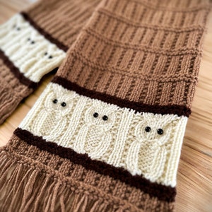 Knitted owl scarf pattern