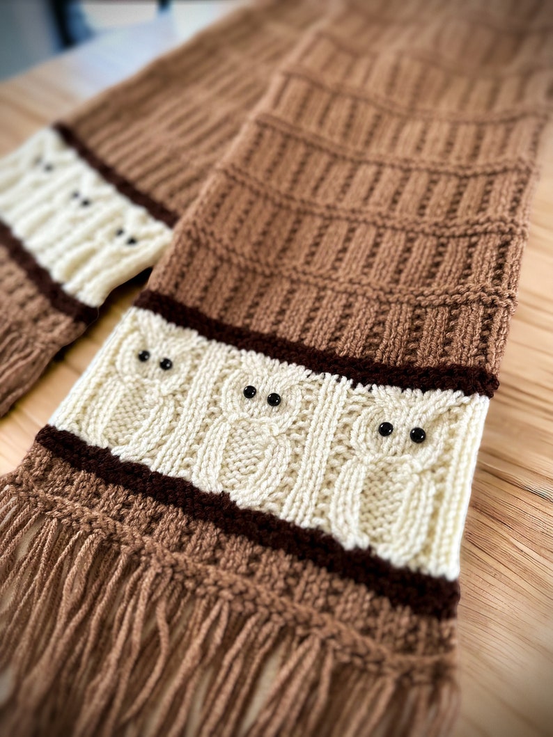 Knitted owl scarf pattern