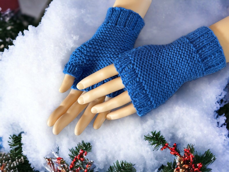 Easy to knit fingerless gloves