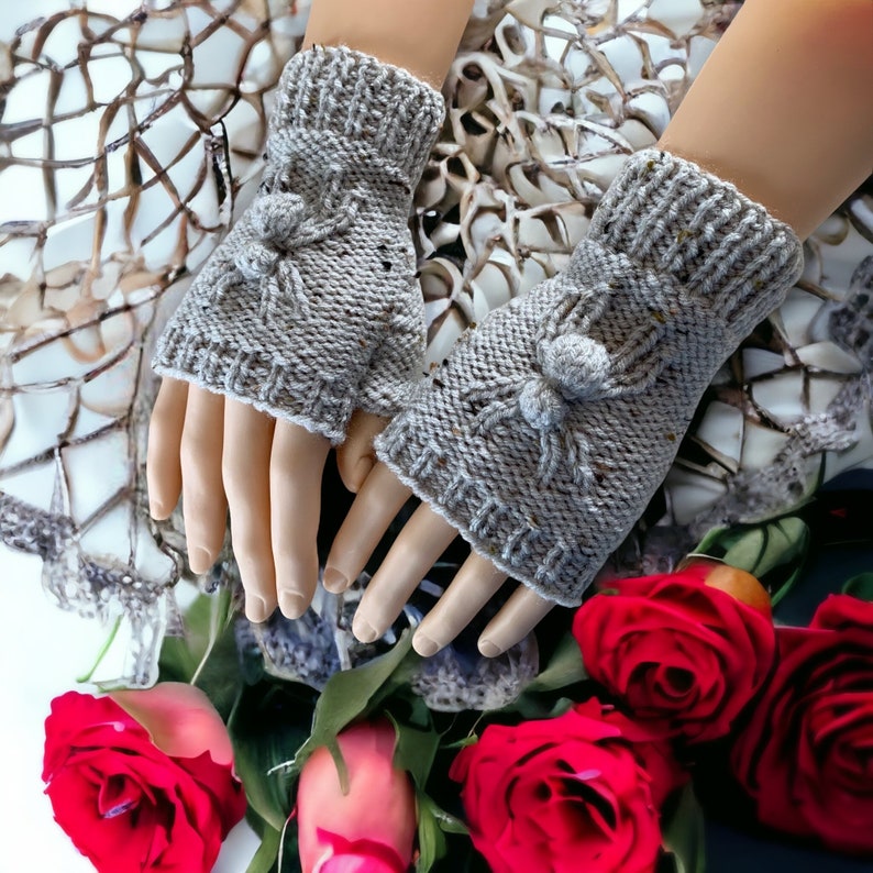 Knitting Pattern Fingerless Gloves with SPIDERS Knit Flat on 2 Needles with How-to Video Links Half Gloves Mitts English Only image 9