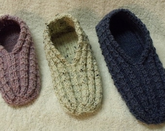 Knitting Pattern - Easy to Knit Slippers Tutorial - Knitting Pattern for Computer, Tablet and Smart Phone - English Only