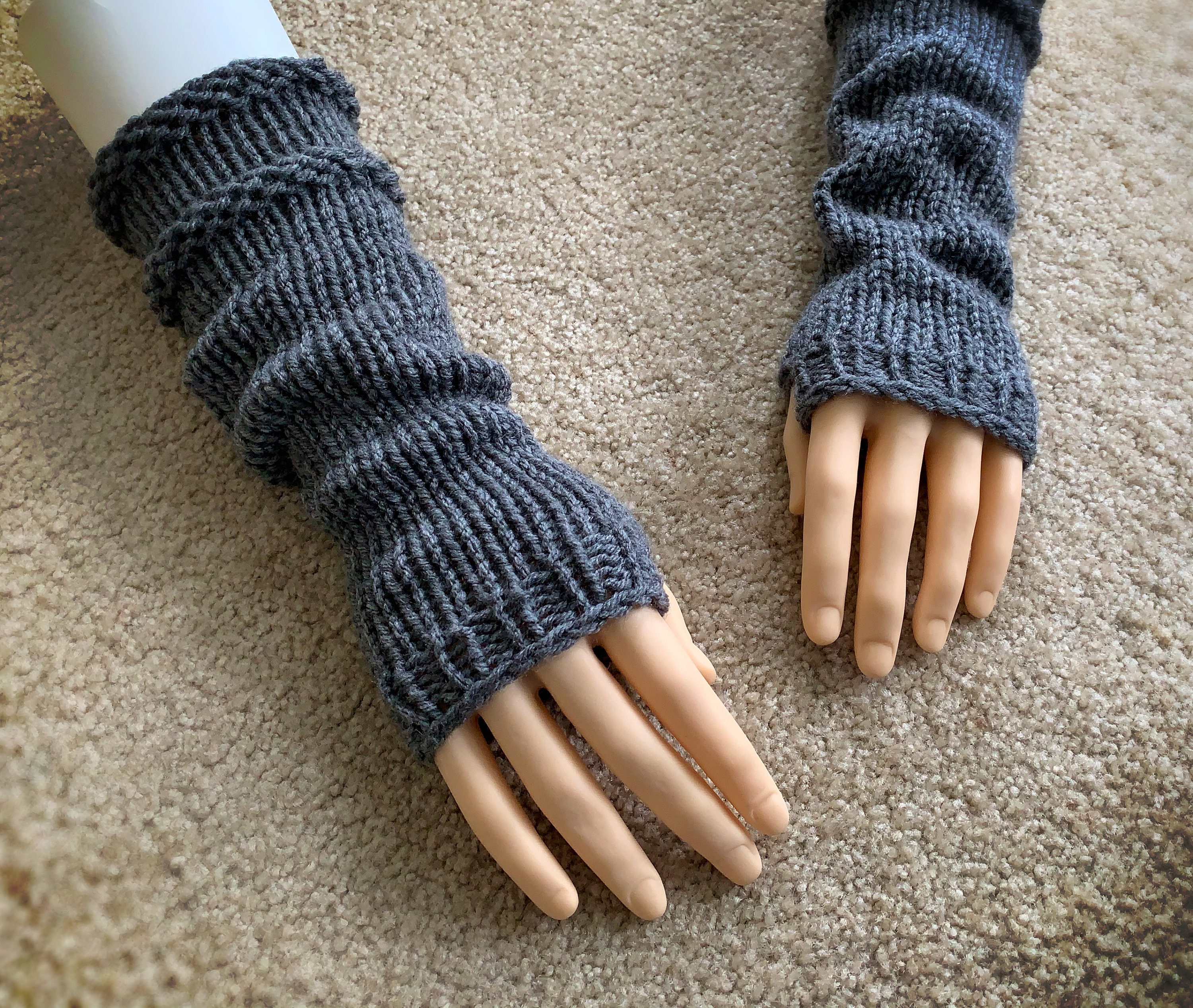 Handmade fingerless gloves discount
