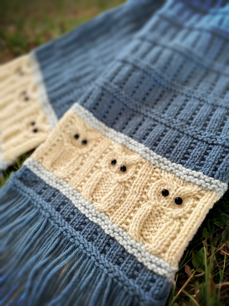 Knitted owl scarf pattern