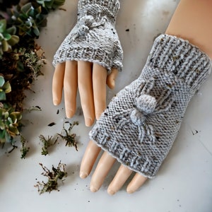 Knitting Pattern Fingerless Gloves with SPIDERS Knit Flat on 2 Needles with How-to Video Links Half Gloves Mitts English Only image 5