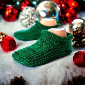 Knitting Pattern - Ultra Thick Slip-On Bootie Slippers for Adults - Knit with Super Bulky Yarn & Straight Needles - Knit Fast - English Only