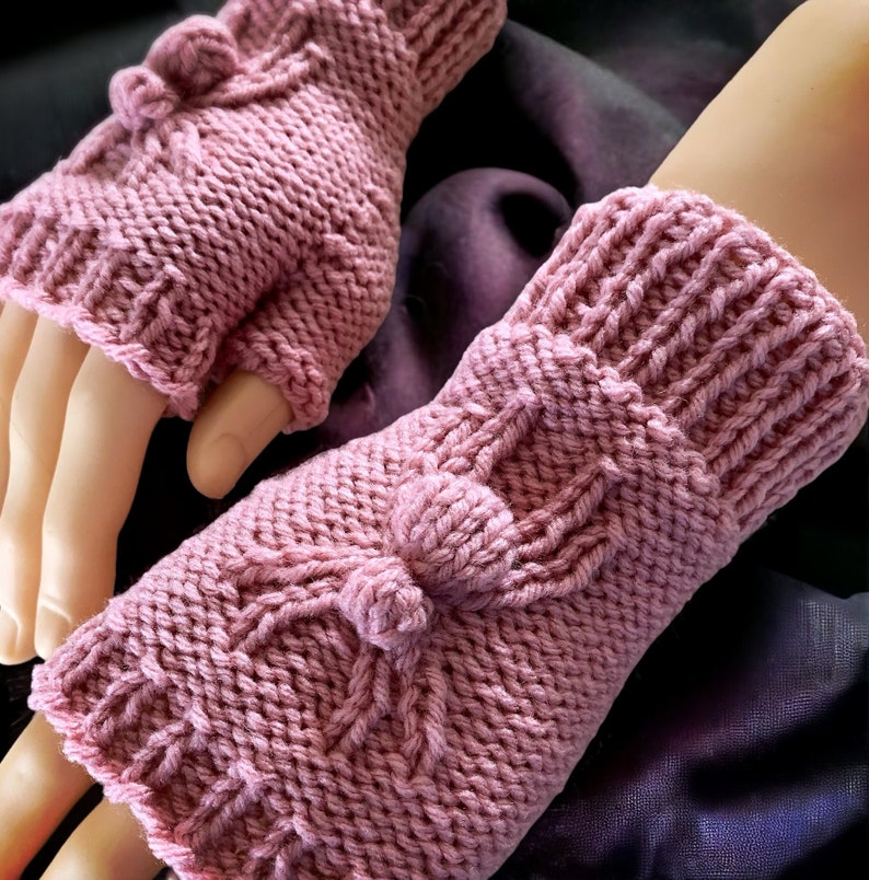 Knitting Pattern Fingerless Gloves with SPIDERS Knit Flat on 2 Needles with How-to Video Links Half Gloves Mitts English Only image 1